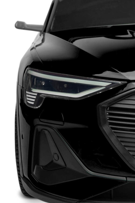 AKUMULATORSKO VOZILO AUDI ETRON SPORTBACK ČRNA